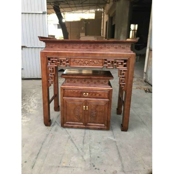 Bàn thờ gỗ sồi Nga BT030